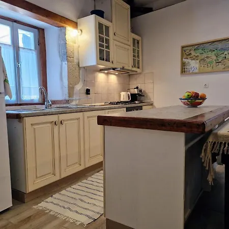Zafiri House 2 Bedroom Ocean View Free Parking